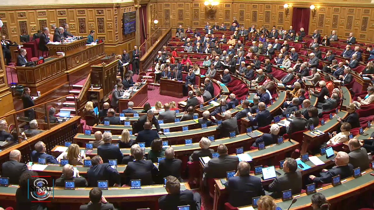 [ QAG ] Thani Mohamed Soilihi interroge le Gouvernement sur les juridictions judiciaires